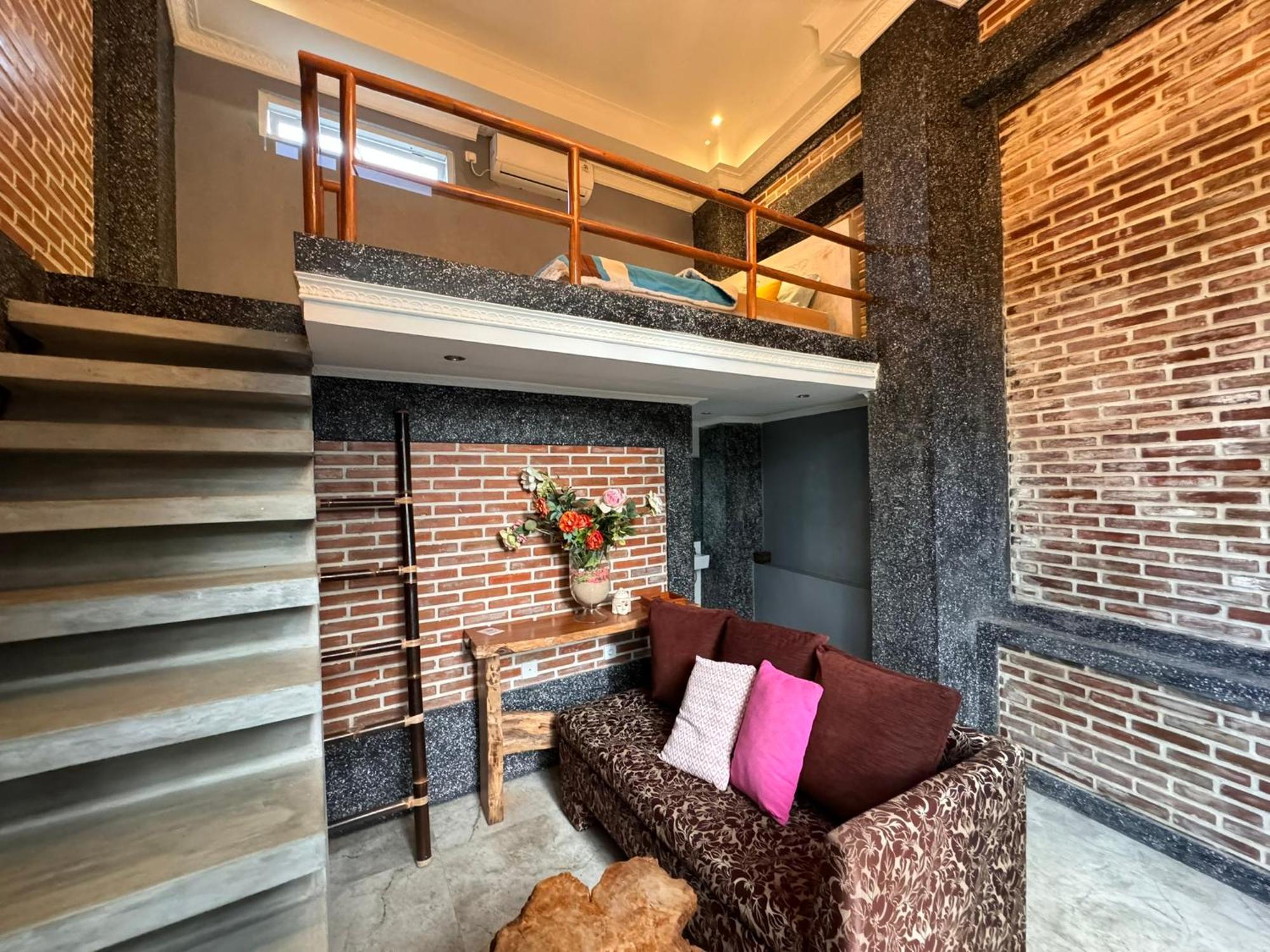 Giri Hill Homestay Nusa Dua  Eksteriør billede